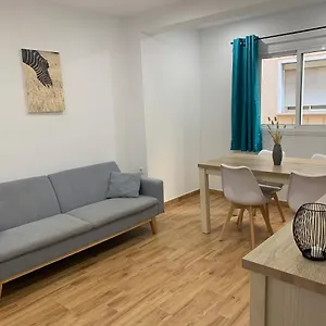 https://central-renovated-3-bedroom-flat.1costadelsol.com
