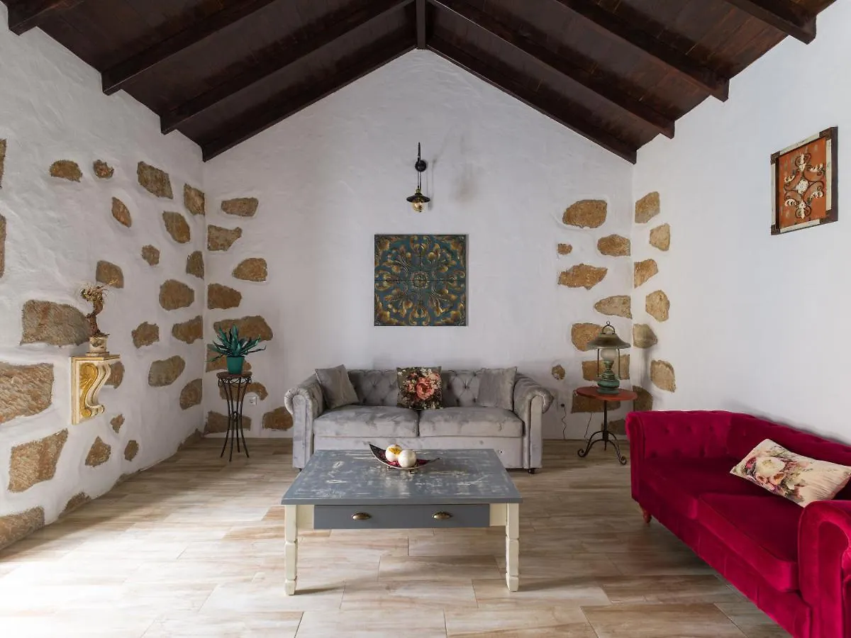 Holiday home Viviendas Vacacionales San Mateo Vega de San Mateo Spain